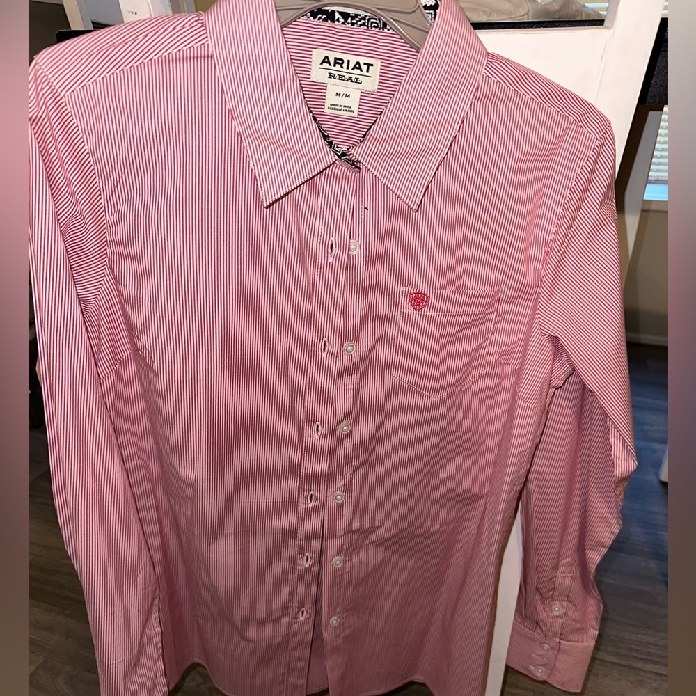 Ariat shirt sz M